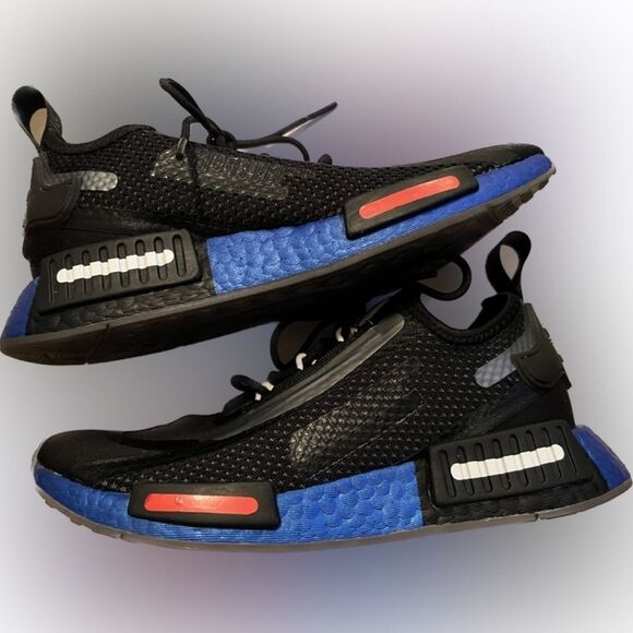 adidas Shoes - Adidas NMD R1 x NASA